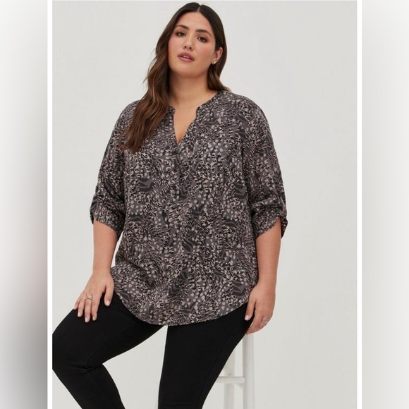 Harper Rayon Twill Pullover 3/4 Sleeve Blouse - Picture 1 of 2